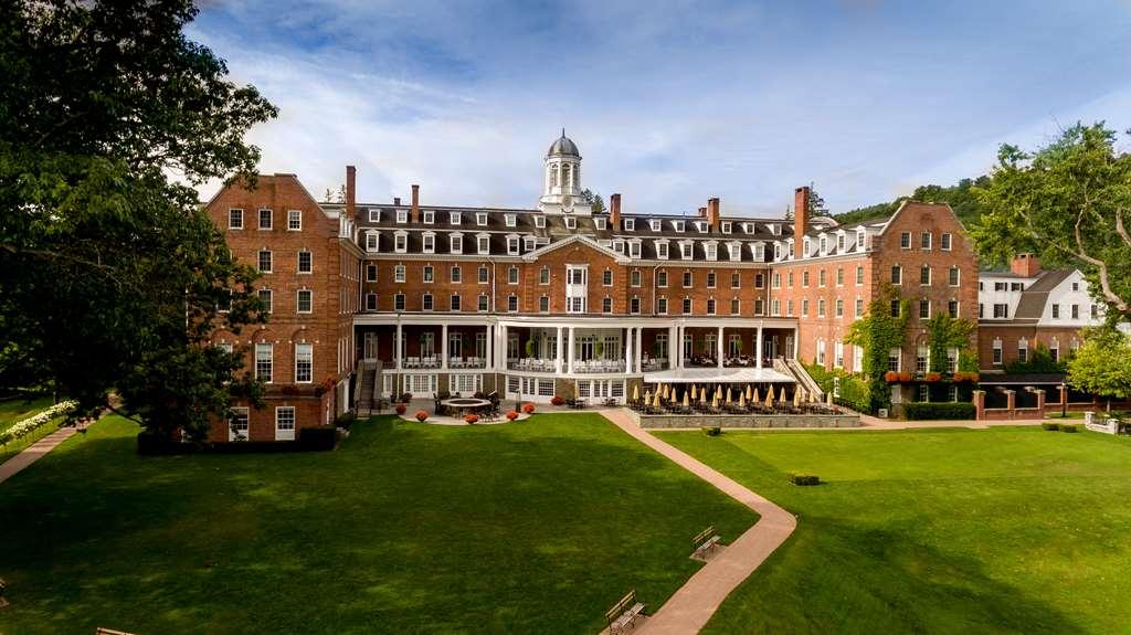The Otesaga Resort Hotel Cooperstown Exterior foto